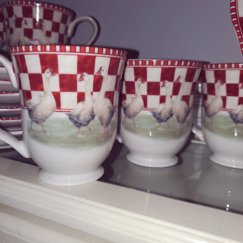 Noble Excellence Barnyard Collection Set of 8 Red Gingham Pattern with geese